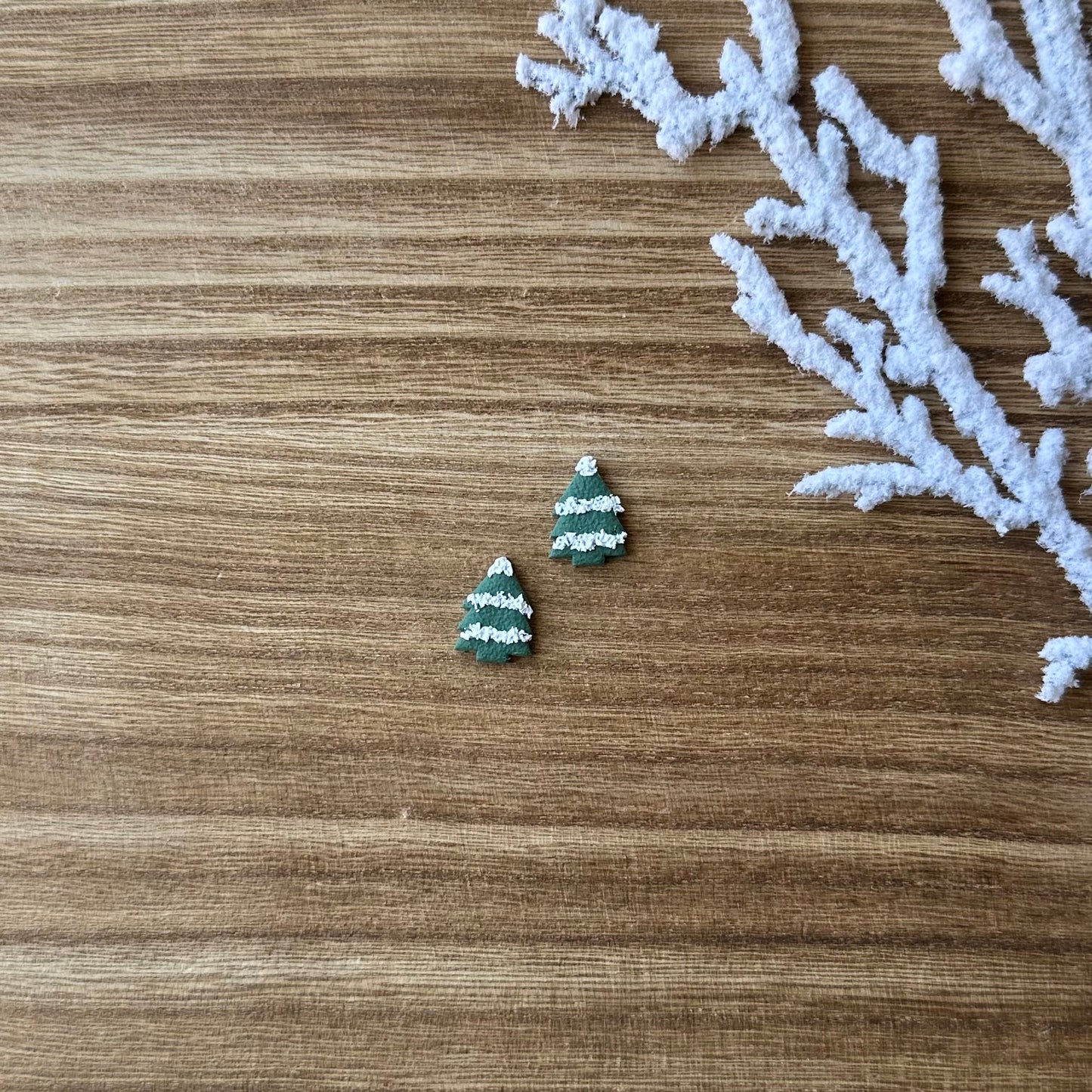 Christmas Tree Studs